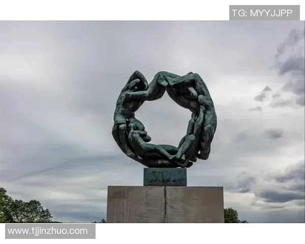 足球明星飞龙的传奇人生与辉煌成就全景介绍 足球明星飞龙的传奇人生与辉煌成就全景介绍