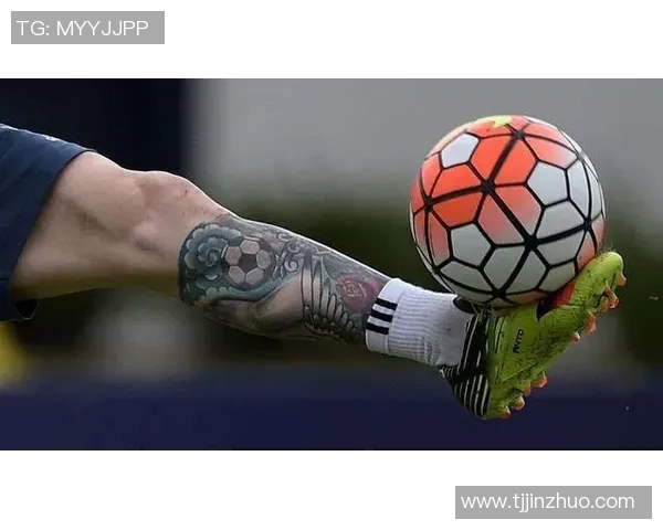 足球明星腿部纹身图案解析与背后的故事揭秘